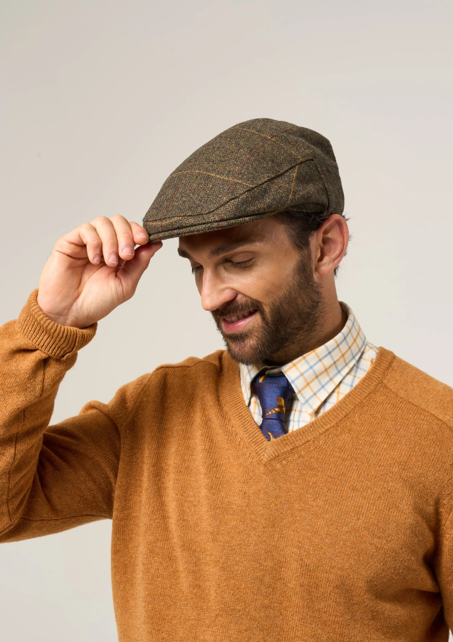 Combrook Men's Tweed Flat Cap In Teak 2 Combrook Men's Tweed Flat Cap In Teak - Image 2