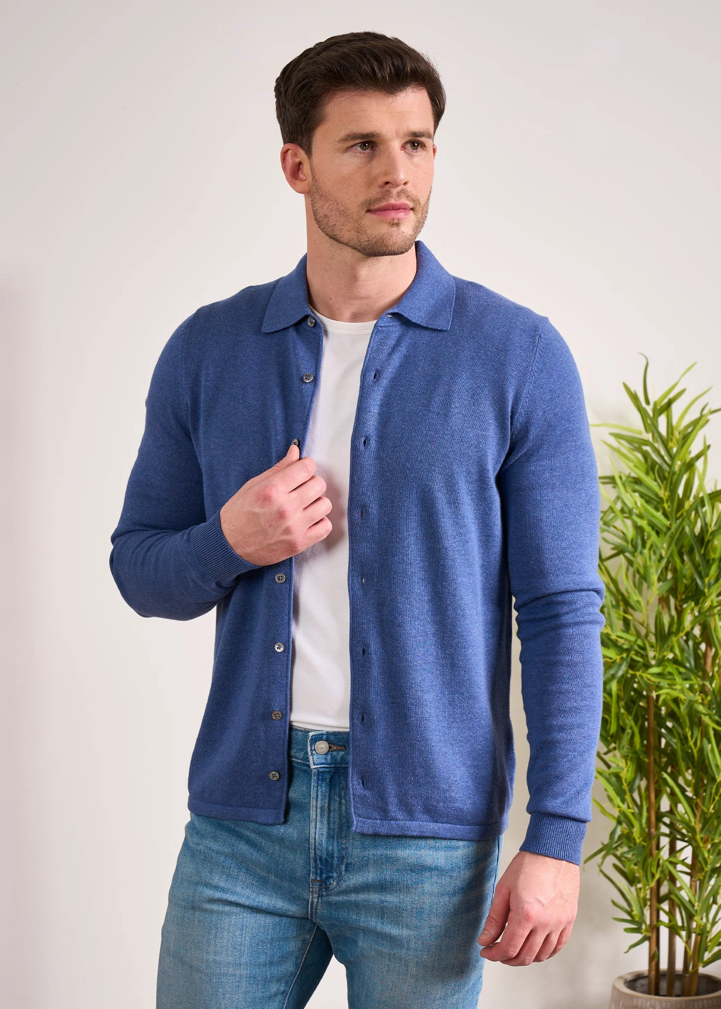 Medstead Men's Long Sleeve Shirt In Indigo 3 Medstead Men's Long Sleeve Shirt In Indigo - Image 3