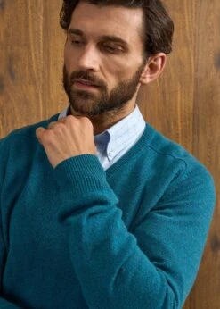 Hampshire Lambswool Jumper In Grecian Sea - Classic Fit -AlanPaine Shop Hampshire Lambswool Jumper Grecian 5