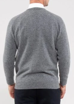 Hampshire Lambswool Jumper In Grey Mix - Classic Fit 8 Hampshire Lambswool Jumper In Grey Mix - Classic Fit -AlanPaine Shop Hampshire Lambswool Saddle Shoulder Grey Mix Jumper Image3
