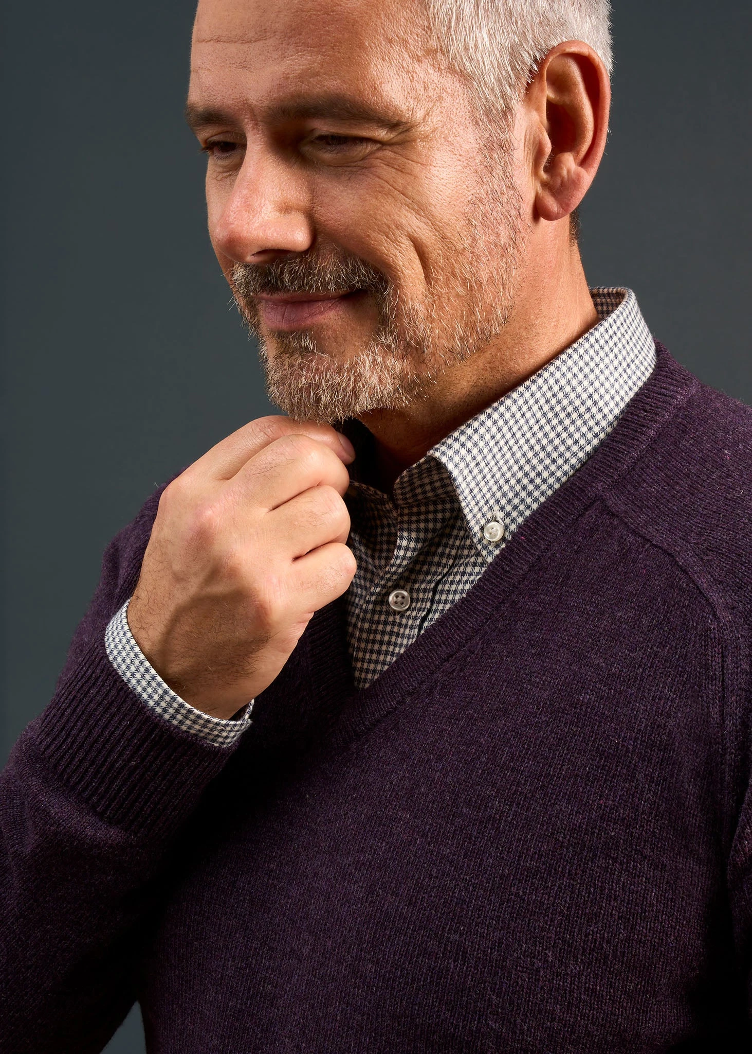 Kilsyth Men's Lambswool Jumper In Elderberry - Regular Fit 3 Kilsyth Men's Lambswool Jumper In Elderberry - Regular Fit - Image 3