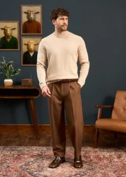 Kinnadie Supersoft Shetland Almond Jumper - Regular Fit -AlanPaine Shop Mens Shetland Wool Jumper In Cream White 2