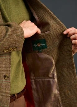 Surrey Tweed Lined Blazer In Marsh - Regular Fit 8 Surrey Tweed Lined Blazer In Marsh - Regular Fit -AlanPaine Shop Mens Tweed Green Blazer 2