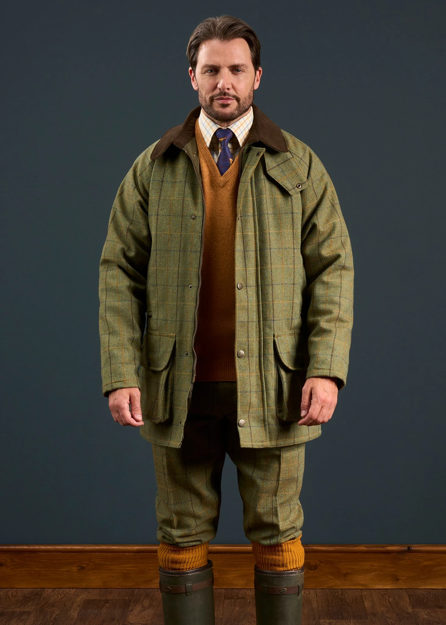 Rutland Men's Tweed Waterproof Shooting Coat In Dark Moss - Regular Fit 2 Rutland Men's Tweed Waterproof Shooting Coat In Dark Moss - Regular Fit - Image 2