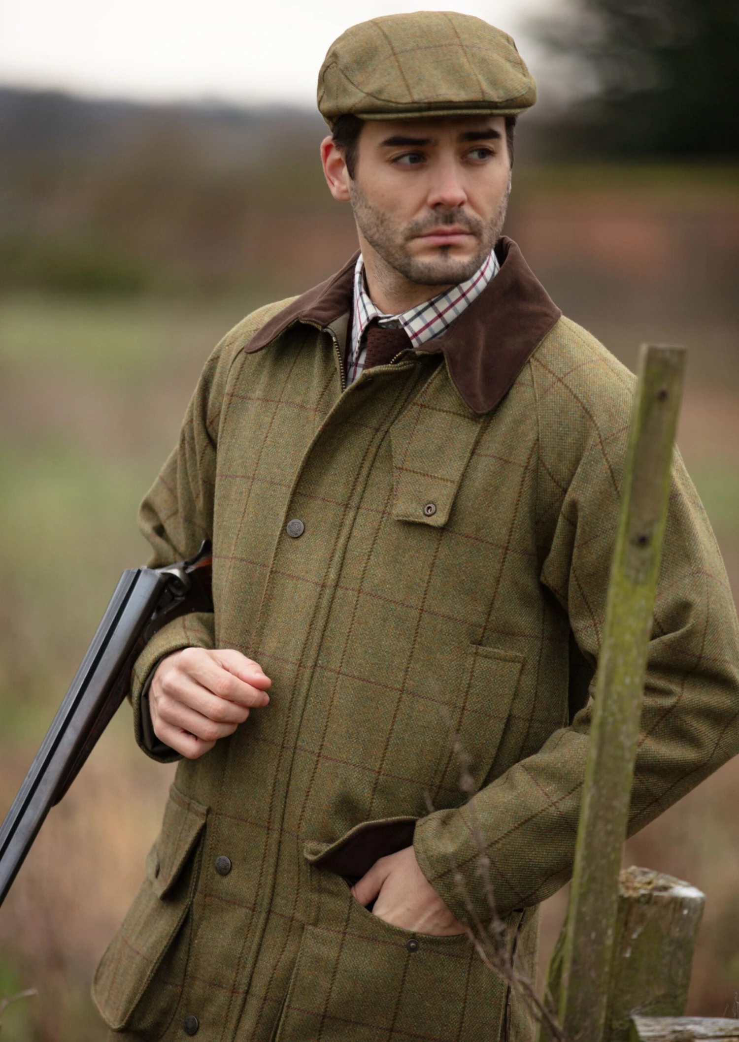 Rutland Men's Tweed Waterproof Shooting Coat In Lichen - Regular Fit 3 Rutland Men's Tweed Waterproof Shooting Coat In Lichen - Regular Fit - Image 3