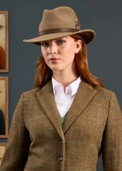 Surrey Ladies Tweed Blazer In Marsh - Regular Fit 11 Surrey Ladies Tweed Blazer In Marsh - Regular Fit -AlanPaine Shop Surrey Ladies Tweed Blazer Marsh 5
