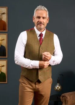 Combrook Men's Tweed Lined-Back Waistcoat In Sage - Regular Fit -AlanPaine Shop combrook mens tweed lined back waistcoat sage 4